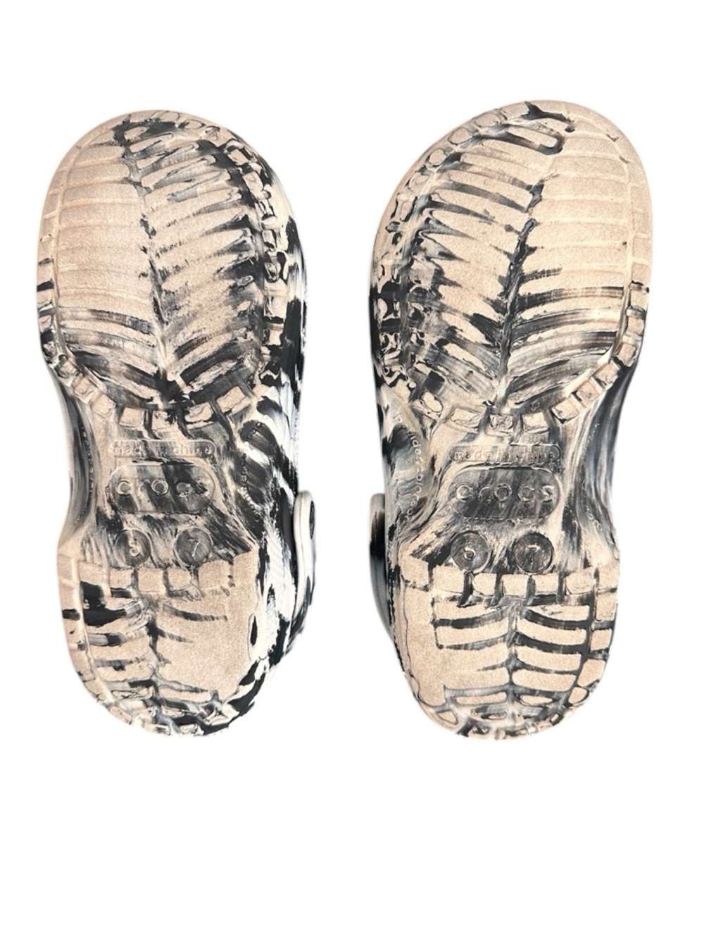Kids Crocs Marble-Print Clog Shoes in Black & White Size 7 - Picture 2 of 4